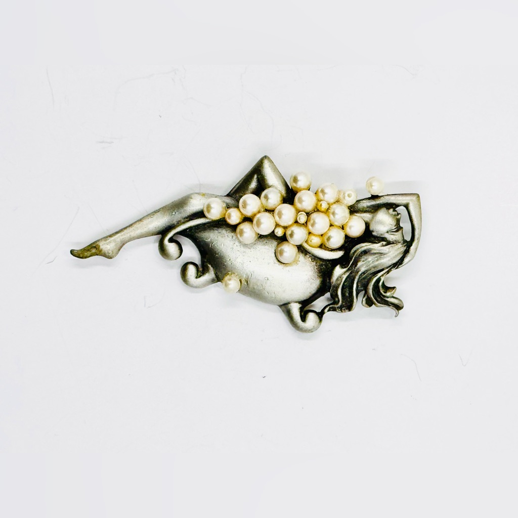 Rare Jj Jonette Vintage Silver Naked Lady In Bubble Bath Brooch WFaux Pearls 39$